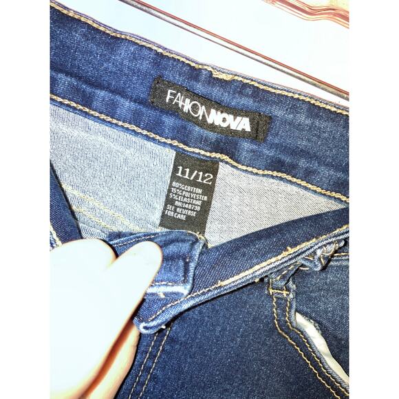 Fashion Nova blue distressed high waisted skinny jeans size 11/12 juniors - Picture 3 of 5